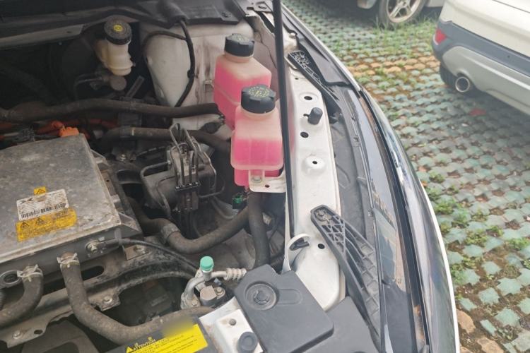 Used XPeng G3 2020 520i Luxury Edition Engine Bay Left