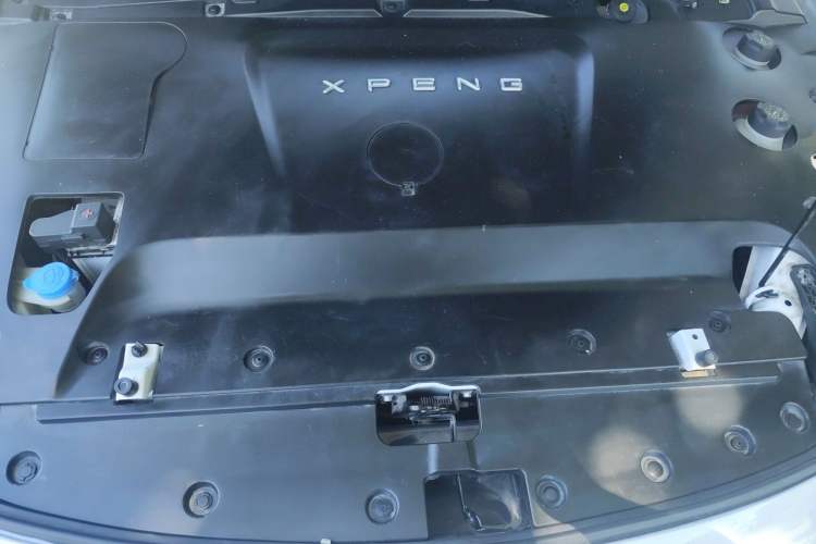 Used XPeng G3 2020 520 Smart Edition Engine Bay