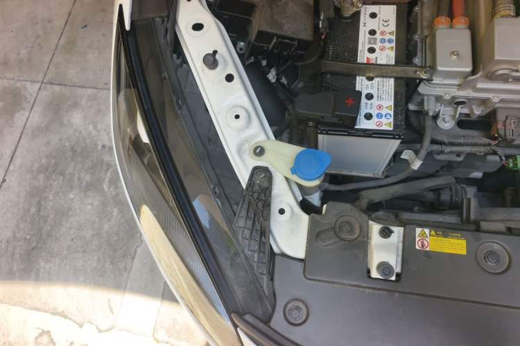 Used XPeng G3 2020 520 Smart Edition Engine Bay Right