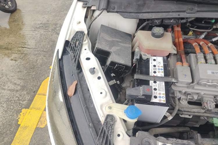 Used XPeng G3 2020 520 Luxury Edition Engine Bay Right