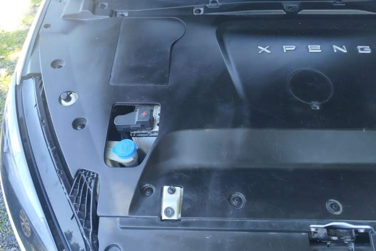 Used XPeng G3 2020 520 Smart Edition Engine Bay Right