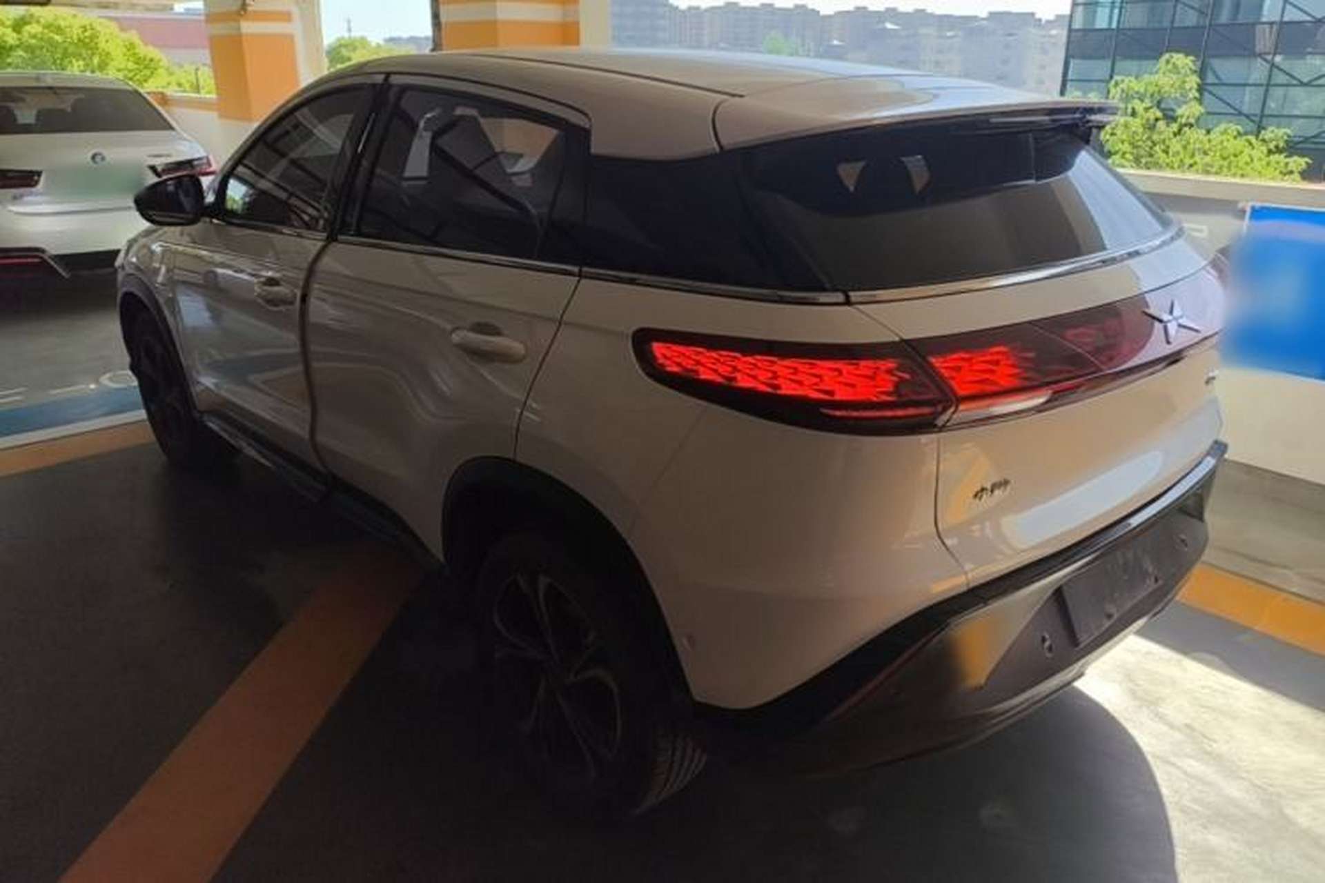 Used XPeng G3 2020 460i Luxury Edition Exterior 2