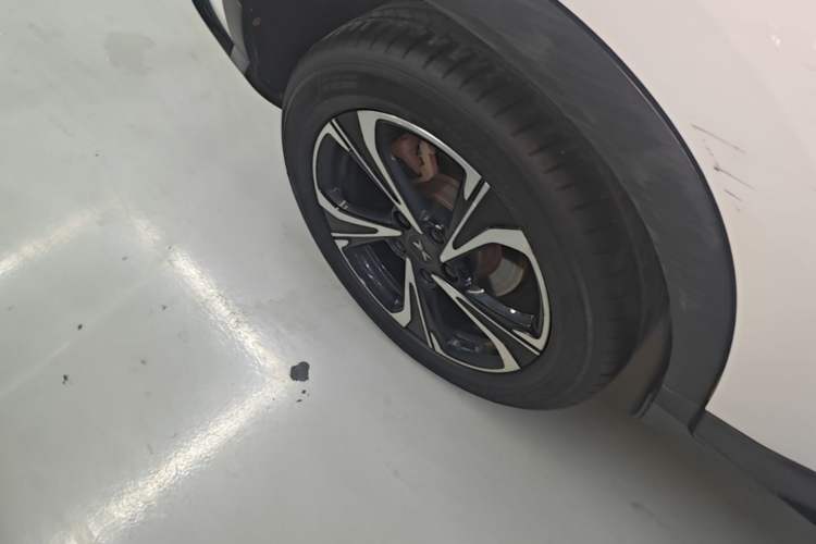 Used XPeng G3 2020 460i Luxury Edition Exterior 5