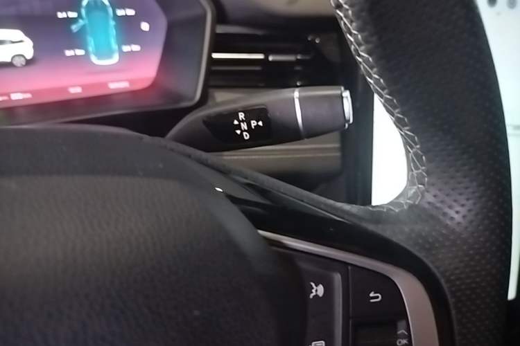 Used XPeng G3 2020 520i Luxury Edition Gear Lever