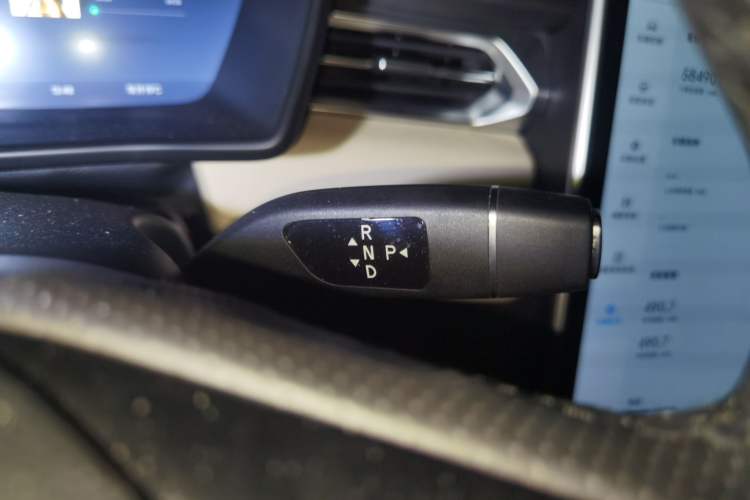 Used XPeng G3 2020 460 Smart Edition Gear Lever