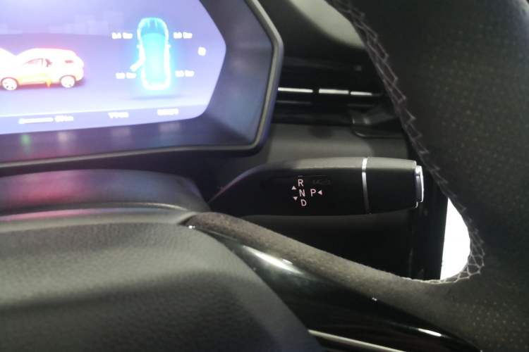 Used XPeng G3 2020 520 Smart Edition Gear Lever