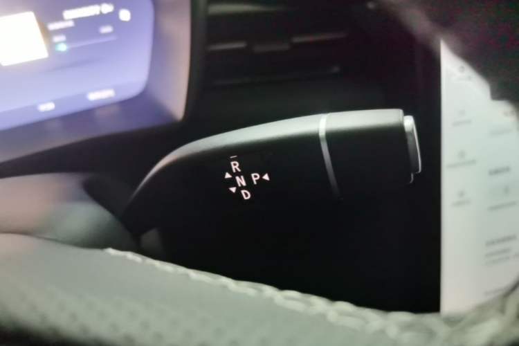 Used XPeng G3 2020 520 Smart Edition Gear Lever