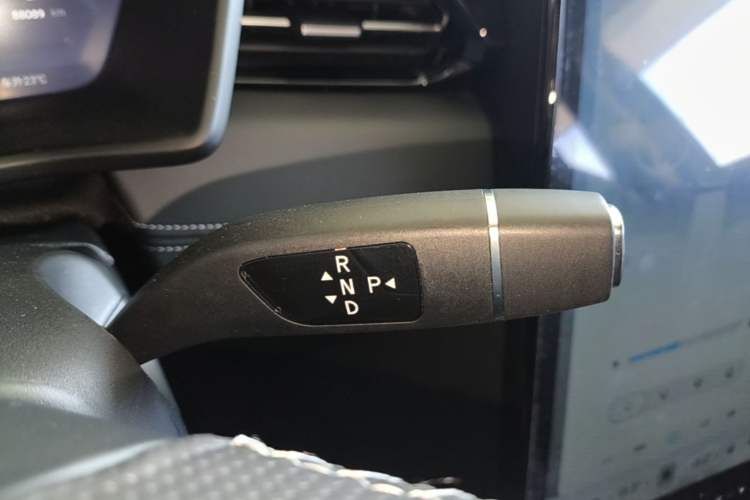 Used XPeng G3 2020 460i Luxury Edition Gear Lever