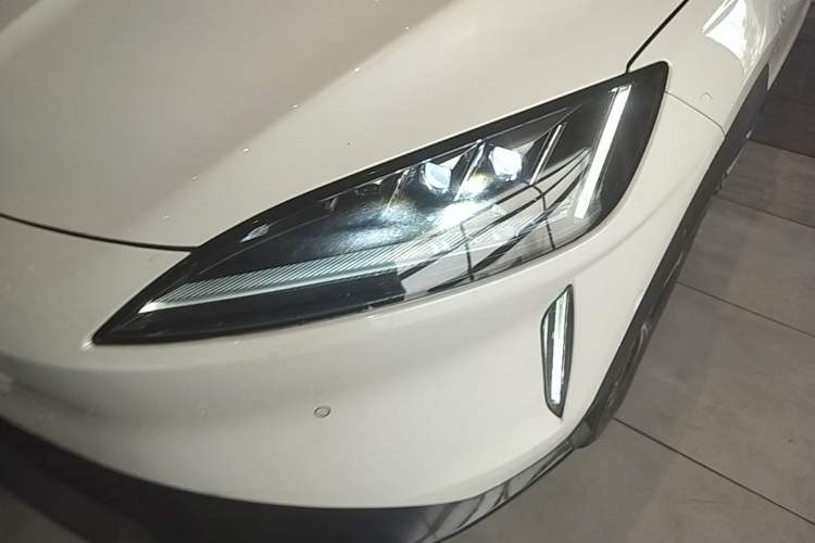 Used XPeng G3 2020 520i Luxury Edition Left Front Headlight
