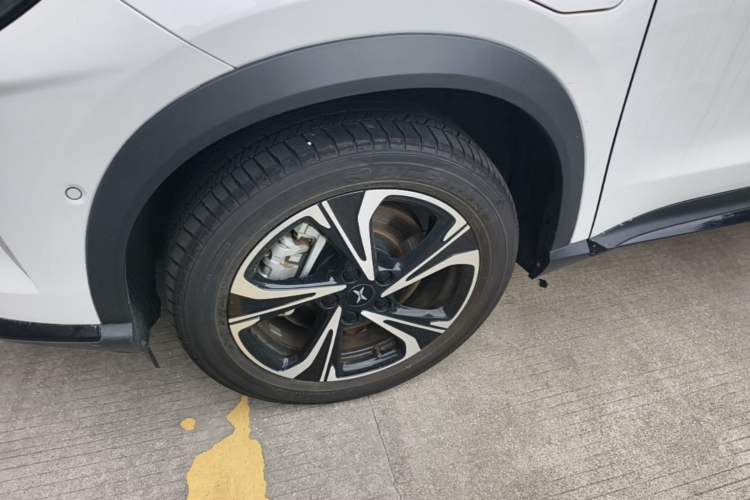 Used XPeng G3 2020 520 Smart Edition Left Front Wheel Hub