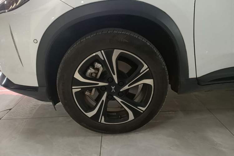 Used XPeng G3 2020 520i Luxury Edition Left Front Wheel Hub