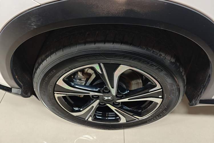 Used XPeng G3 2020 520i Luxury Edition Left Front Wheel Hub