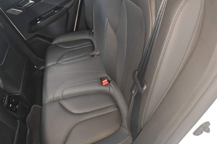 Used XPeng G3 2020 460i Luxury Edition Left Rear Seat