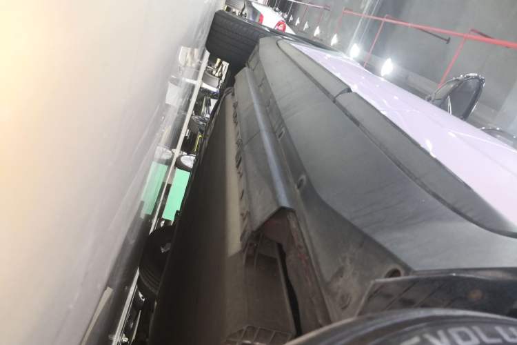 Used XPeng G3 2020 520 Smart Edition Left Side Sill