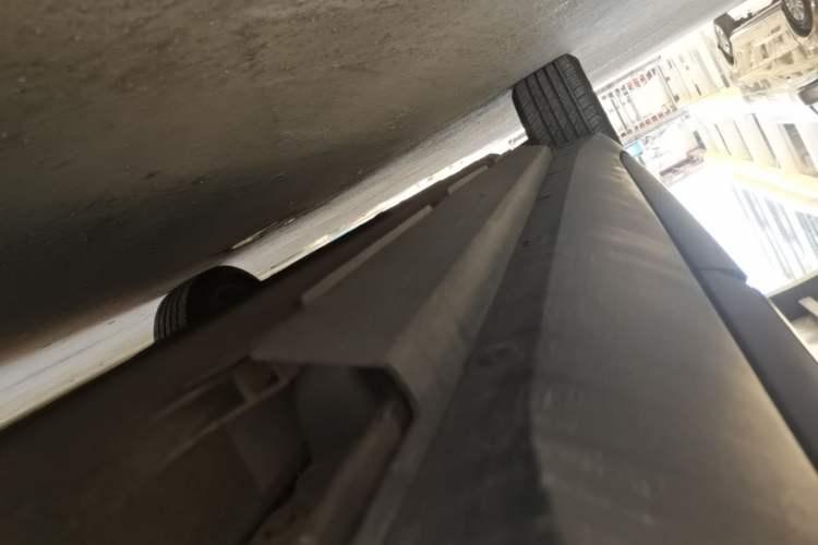 Used XPeng G3 2020 460i Luxury Edition Left Side Sill