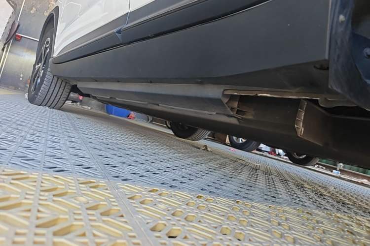 Used XPeng G3 2020 520 Enjoyment Edition Left Side Sill