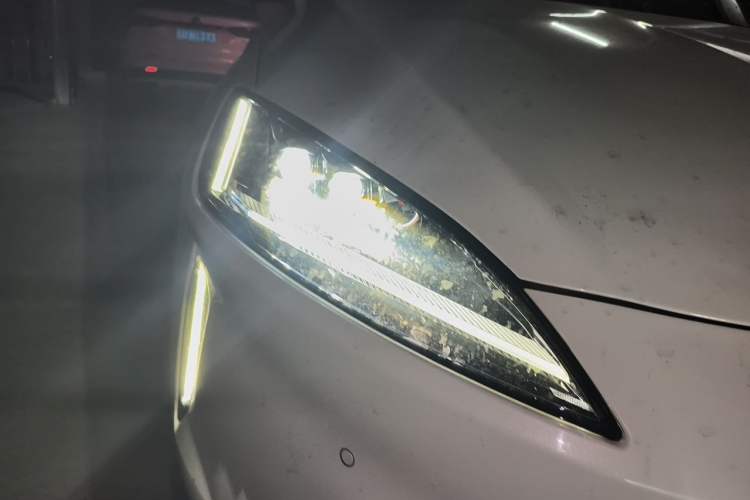Used XPeng G3 2020 520i Luxury Edition Right Front Headlight