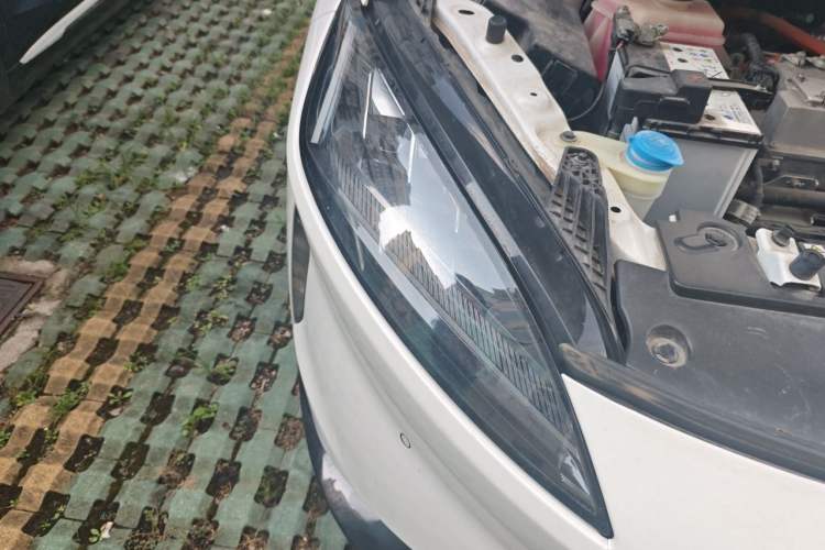 Used XPeng G3 2020 520i Luxury Edition Right Front Headlight