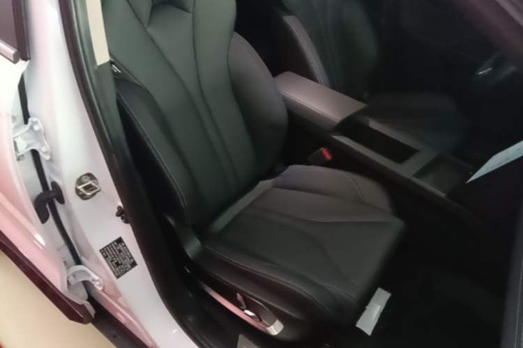 Used XPeng G3 2020 520 Enjoyment Edition Right Front Seat