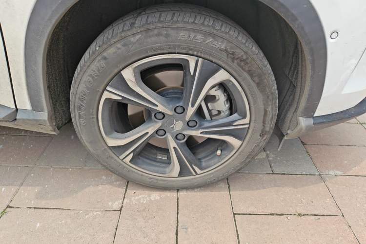 Used XPeng G3 2020 520 Smart Edition Right Front Wheel Hub