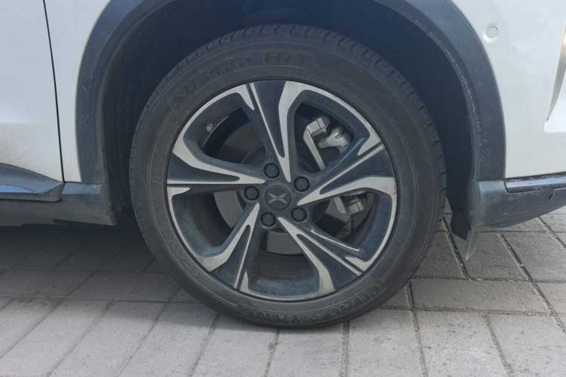 Used XPeng G3 2020 520i Luxury Edition Right Front Wheel Hub