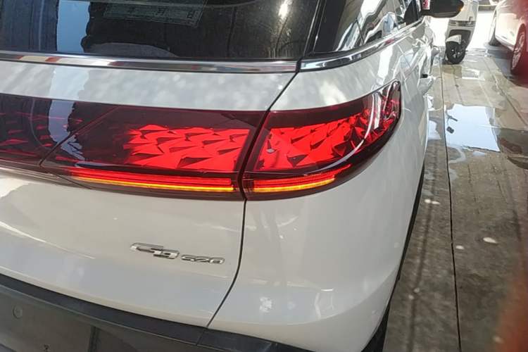 Used XPeng G3 2020 520 Smart Edition Right Rear Taillight