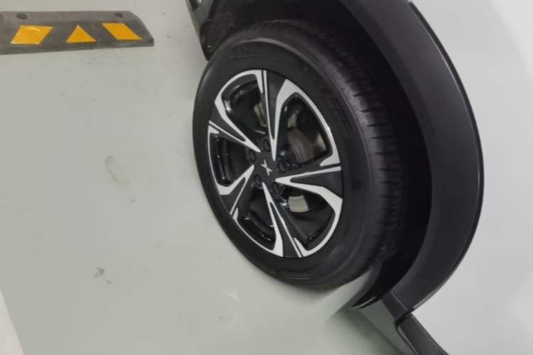 Used XPeng G3 2020 520 Smart Edition Right Rear Wheel Hub
