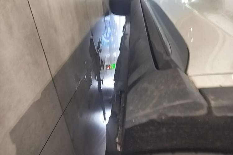 Used XPeng G3 2020 520i Luxury Edition Right Side Sill