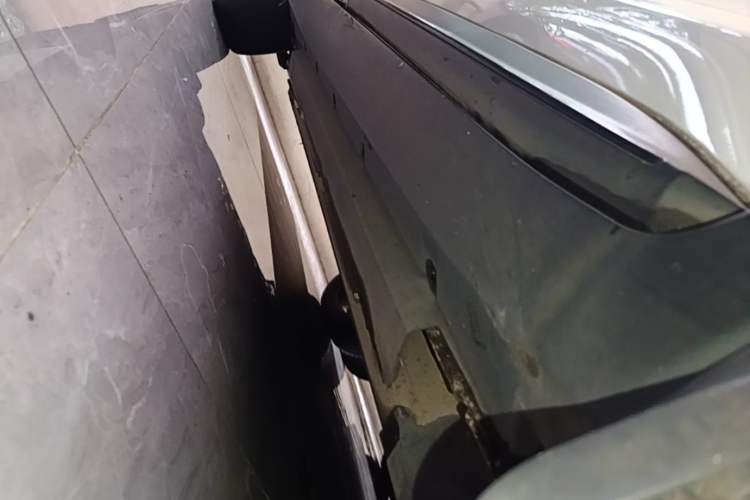 Used XPeng G3 2020 520i Luxury Edition Right Side Sill