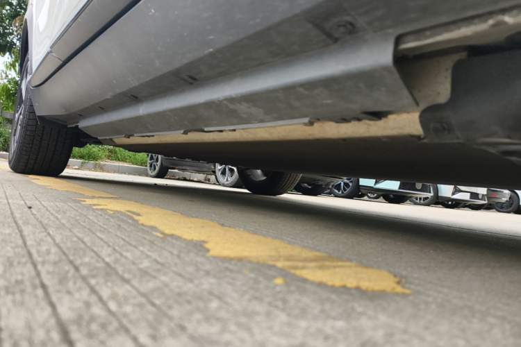 Used XPeng G3 2020 520 Smart Edition Right Side Sill
