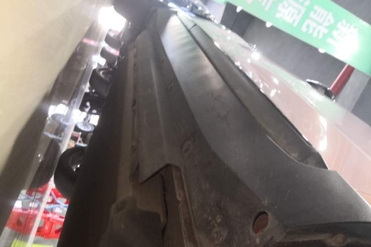 Used XPeng G3 2020 520 Smart Edition Right Side Sill