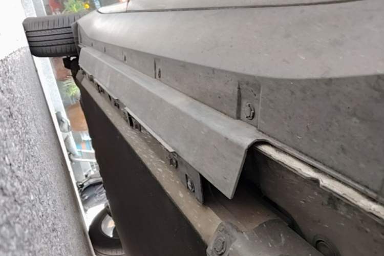 Used XPeng G3 2020 520i Luxury Edition Right Side Sill