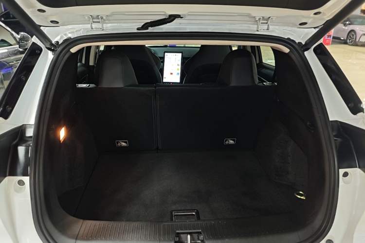 Used XPeng G3 2020 520i Luxury Edition Trunk