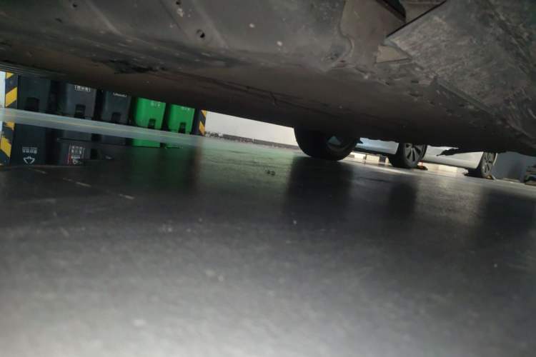 Used XPeng G3 2021 G3i 460G Chassis Front Left