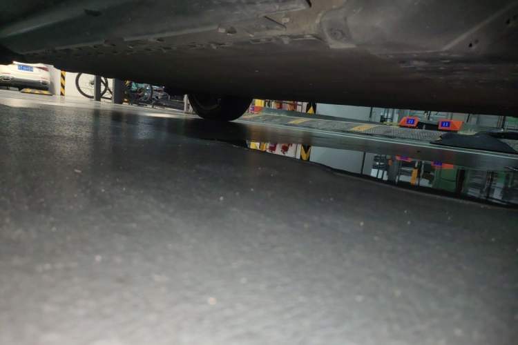 Used XPeng G3 2021 G3i 460G Chassis Front Right