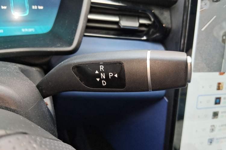 Used XPeng G3 2021 G3i 460N Gear Lever
