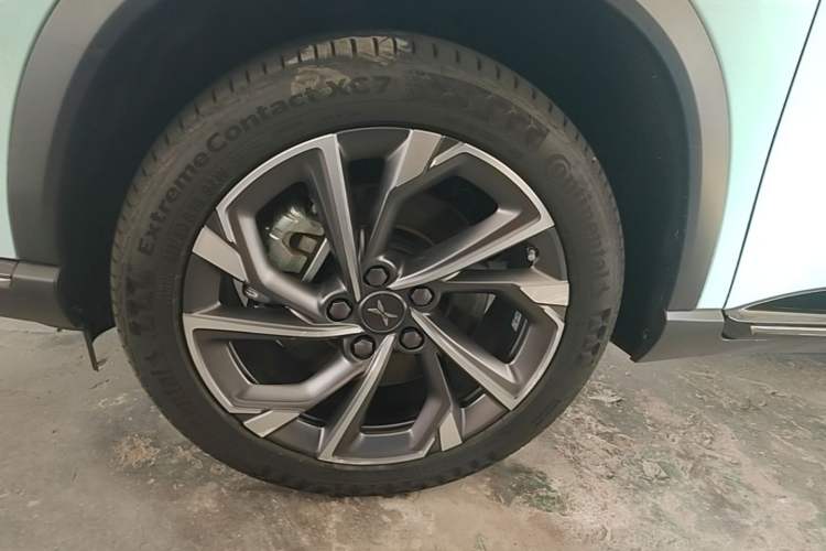 Used XPeng G3 2021 G3i 520N Left Front Wheel Hub