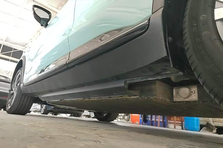Used XPeng G3 2021 G3i 520N Left Side Sill