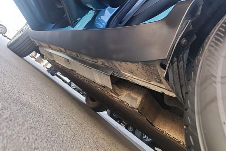 Used XPeng G3 2021 G3i 460G Left Side Sill