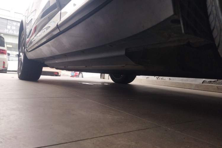 Used XPeng G3 2021 G3i 460N Left Side Sill