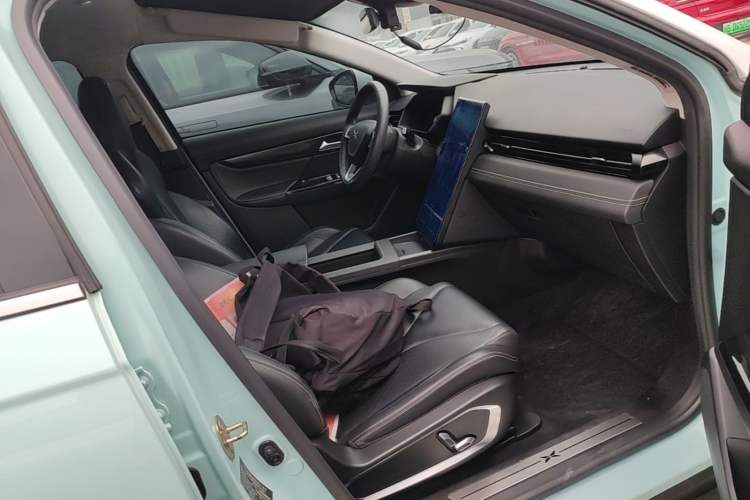 Used XPeng G3 2021 G3i 520N Right Front Seat