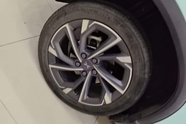 Used XPeng G3 2021 G3i 460N Right Rear Wheel Hub