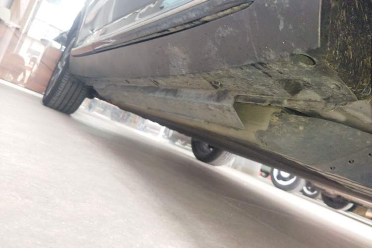 Used XPeng G3 2021 G3i 460N Right Side Sill