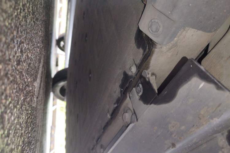 Used XPeng G3 2021 G3i 460G Chassis Front Left