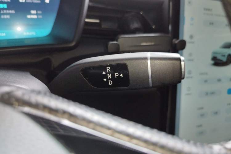 Used XPeng G3 2021 G3i 460G Gear Lever