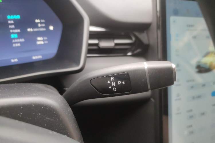 Used XPeng G3 2021 G3i 460N Gear Lever