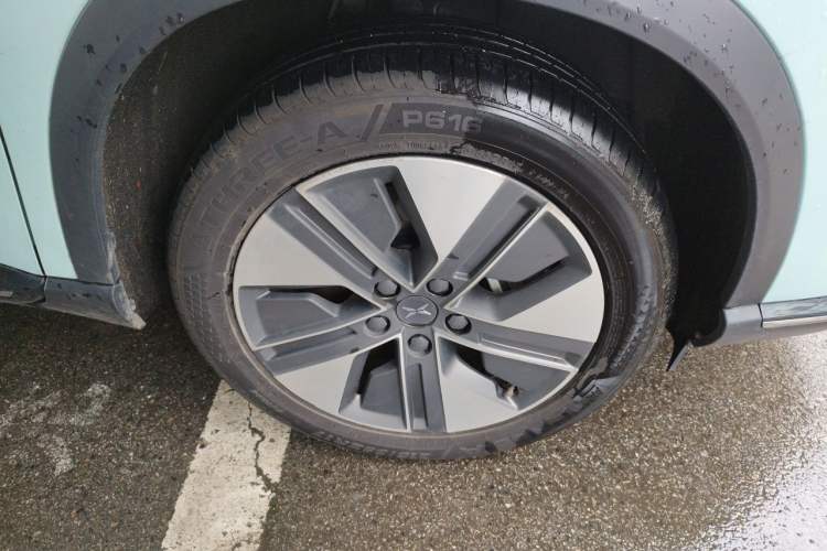 Used XPeng G3 2021 G3i 460G Right Front Wheel Hub
