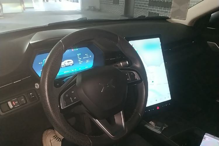 Used XPeng G3 2021 G3i 520G+ Center Console