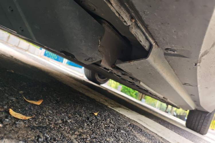 Used XPeng G3 2021 G3i 520N Chassis Front Left
