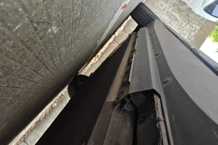 Used XPeng G3 2021 G3i 460N Chassis Rear Left
